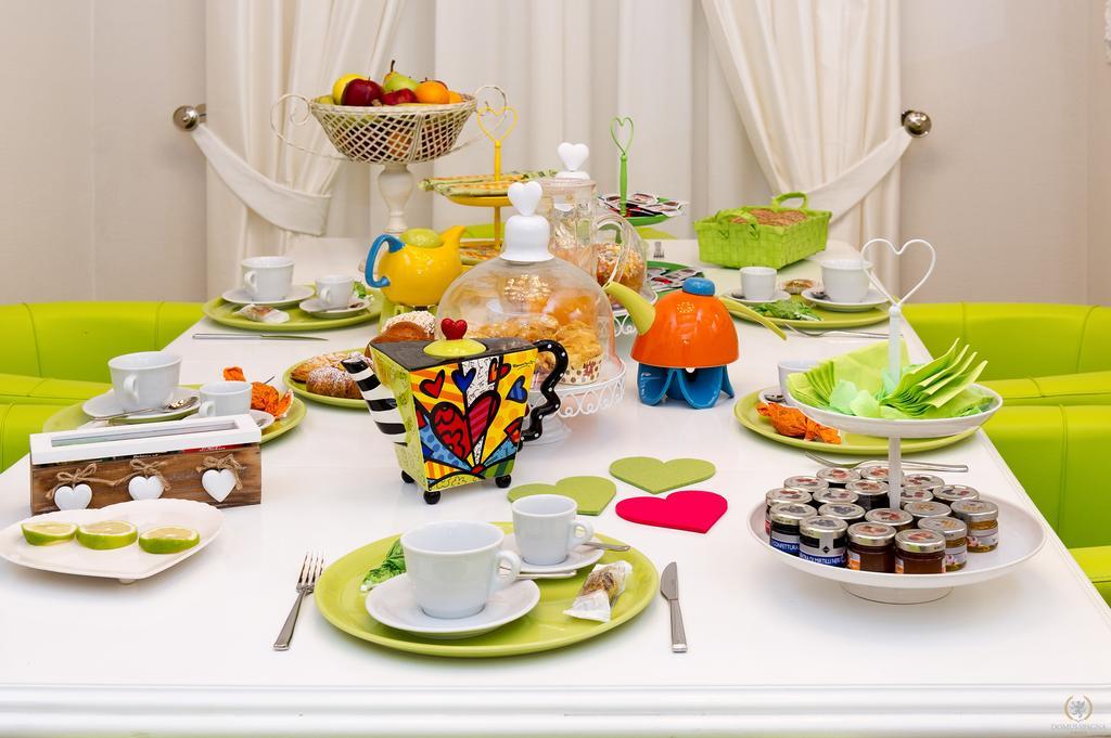 Domus Spagna Condotti Imperial Guest house